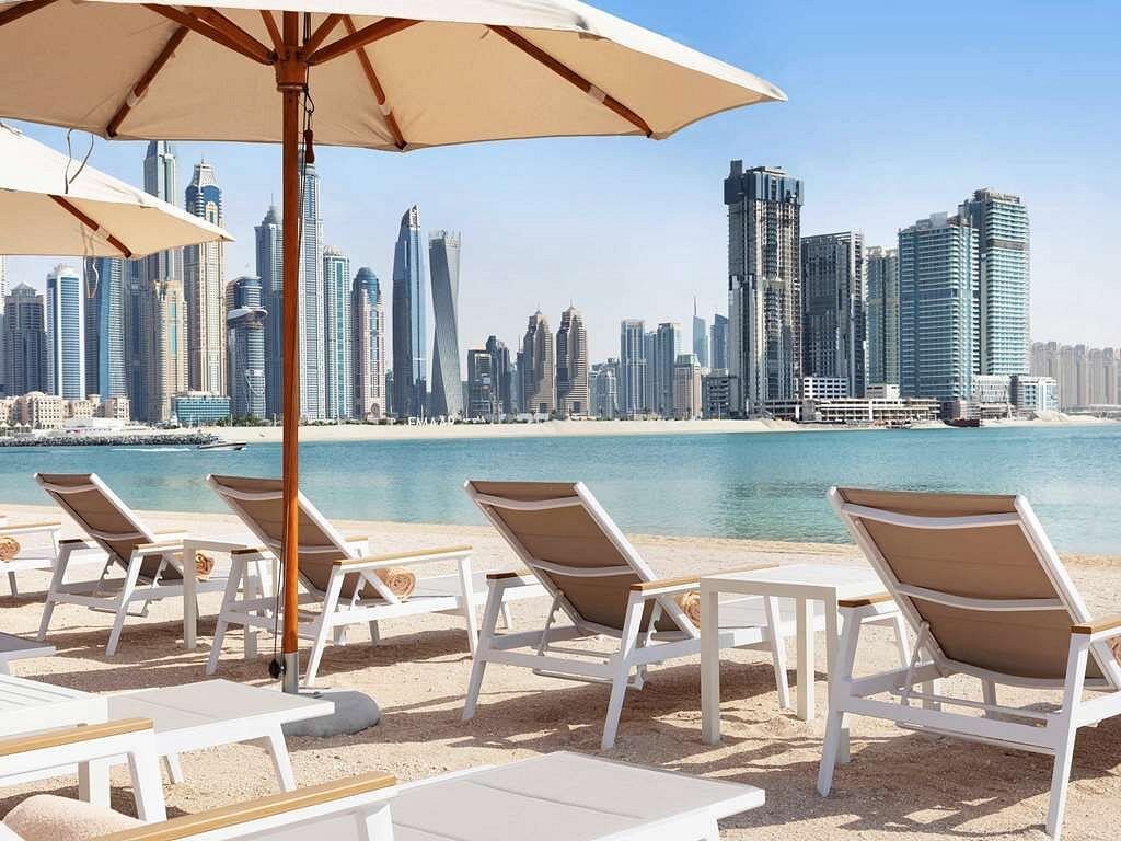 Staycation - Adagio Premium The Palm with Breakfast & Dinner. Private Beach Access Included