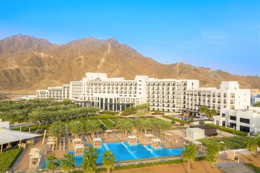 Staycation - 5* InterContinental Fujairah Resort by IHG